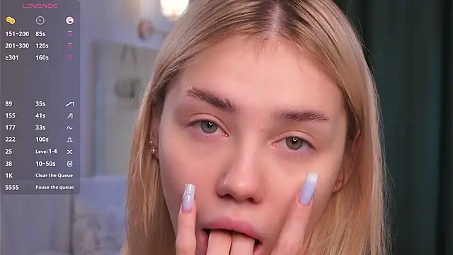 LilianBenskin online show from March 22, 6:04 am