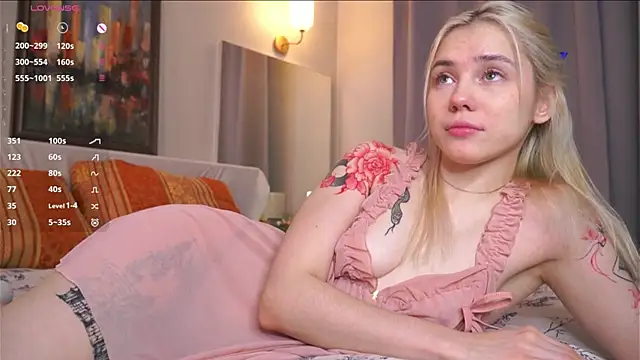 LilianBenskin online show from November 28, 5:51 am