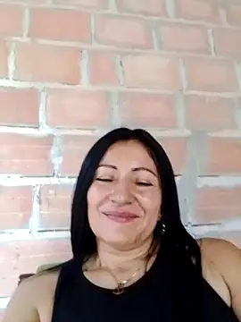 Snapshot of maturexxxnaughty chatting on September 22, 2:23 pm maturexxxnaughty online show from September 22, 2:23 pm