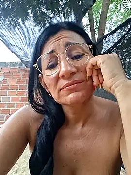 Snapshot of maturexxxnaughty chatting on July 9, 11:10 am maturexxxnaughty online show from July 9, 11:10 am