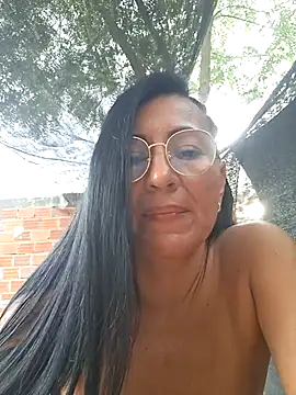 Snapshot of maturexxxnaughty chatting on July 1, 11:32 am maturexxxnaughty online show from July 1, 11:32 am