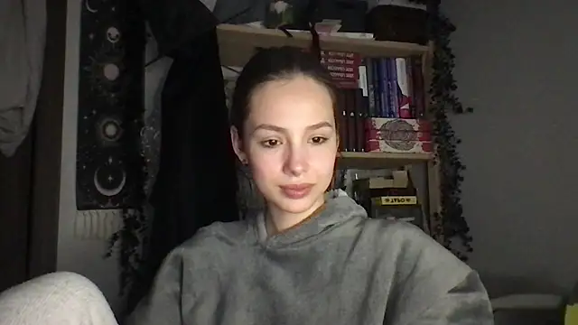 Yuna5343 online show from April 16, 9:39 pm