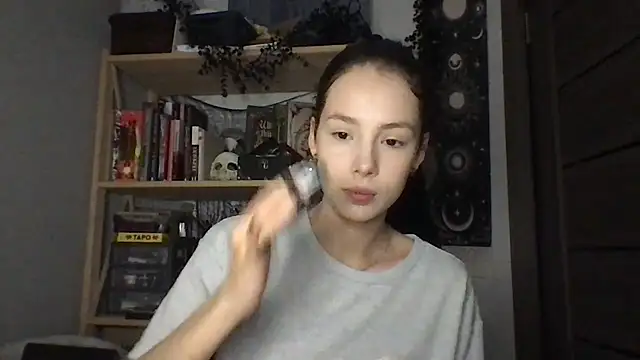 Yuna5343 online show from March 4, 9:44 pm