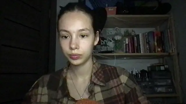 Snapshot of Yuna5343 chatting on September 18, 8:34 pm Yuna5343 online show from September 18, 8:34 pm