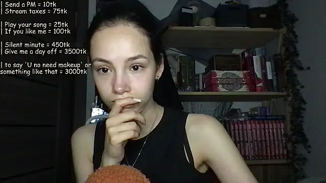 Snapshot of Yuna5343 chatting on July 4, 7:18 pm Yuna5343 online show from July 4, 7:18 pm