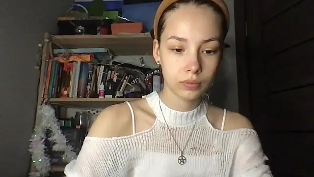 Yuna5343 online show from January 9, 9:00 pm