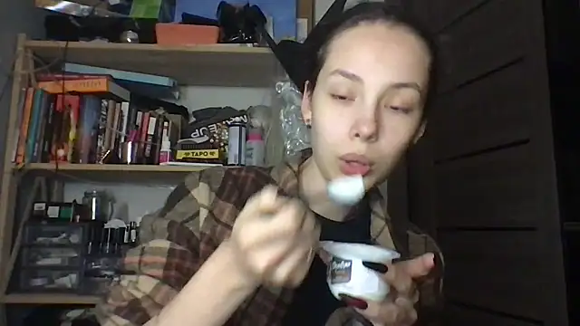 Yuna5343 online show from December 16, 8:13 pm