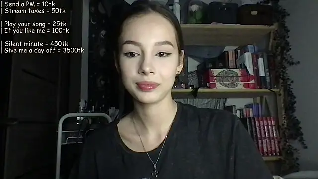Snapshot of Yuna5343 chatting on May 20, 8:17 pm Yuna5343 online show from May 20, 8:17 pm