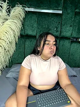 Snapshot of Chloe_jackson25 chatting on November 12, 6:34 pm Chloe jackson25 online show from November 12, 6:34 pm