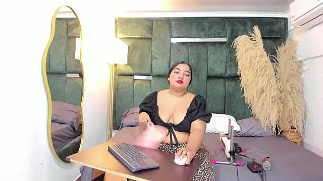 Snapshot of Chloe_jackson25 chatting on February 27, 6:30 pm Chloe jackson25 online show from February 27, 6:30 pm