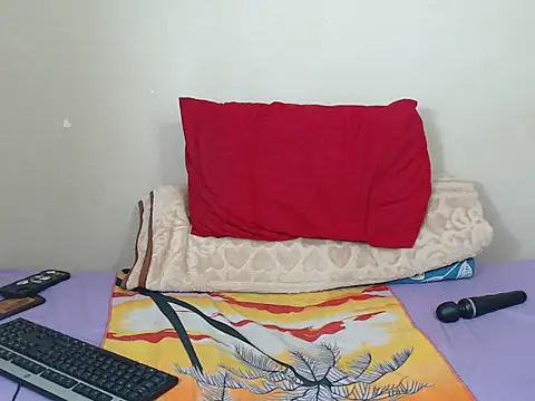  SweetLips  online show from April 23, 12:29 pm
