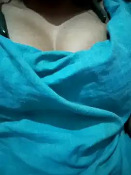 kaviyaponnu0987 online show from February 11, 9:36 pm