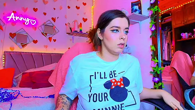 Snapshot of Anny_Hurtado chatting on September 11, 7:19 am Anny Hurtado online show from September 11, 7:19 am