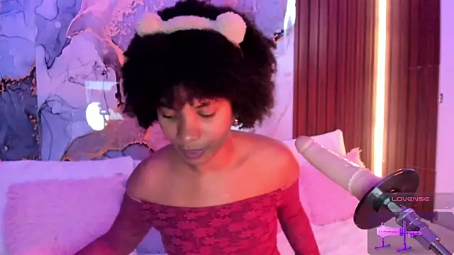 Lolalewis777 online show from October 19, 8:33 pm