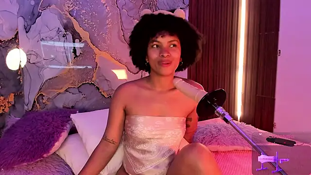 Lolalewis777 online show from November 3, 2:28 am