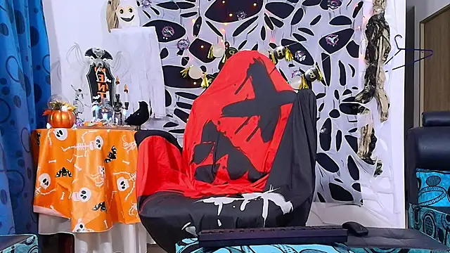 Snapshot of DaveSoldier chatting on November 1, 4:52 am DaveSoldier online show from November 1, 4:52 am