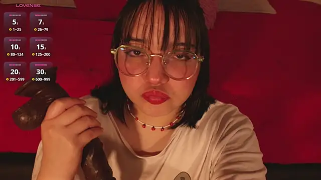 Snapshot of Gaby99_ chatting on November 19, 8:36 am Gaby99 online show from November 19, 8:36 am