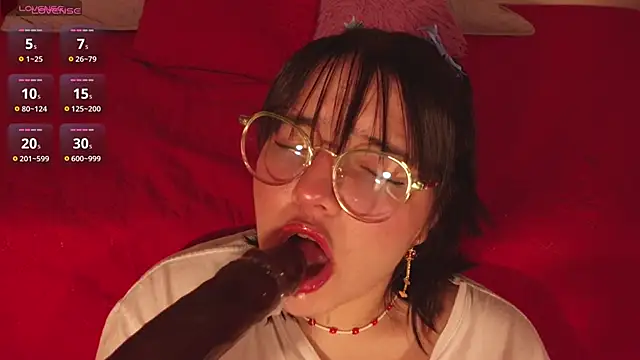 Snapshot of Gaby99_ chatting on November 18, 10:51 am Gaby99 online show from November 18, 10:51 am