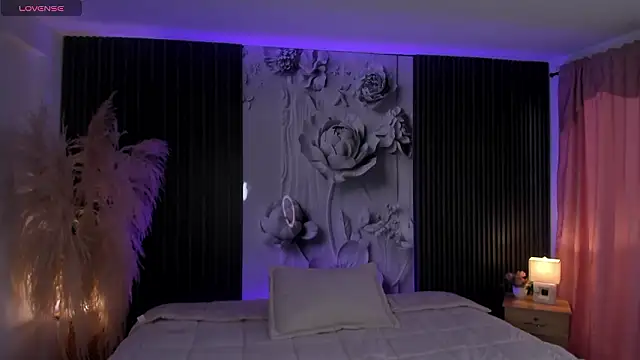 ShaniaDaniels online show from March 26, 9:13 pm