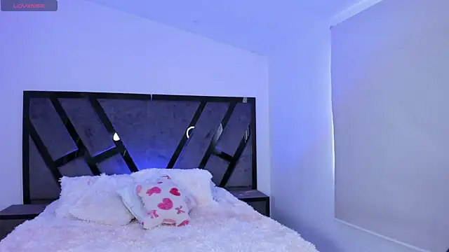 ShaniaDaniels online show from January 17, 9:07 pm