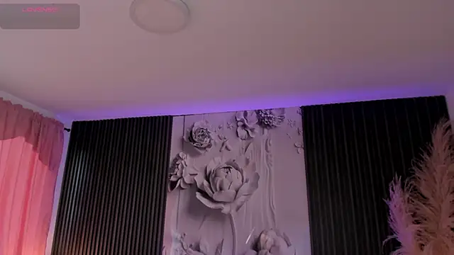 ShaniaDaniels online show from March 11, 9:31 pm