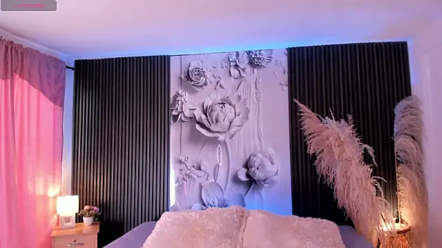 ShaniaDaniels online show from April 2, 9:21 pm