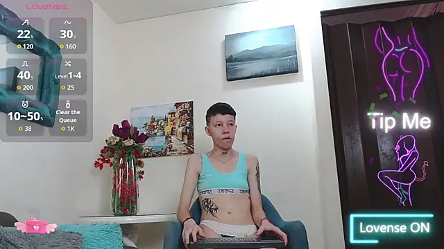 LiamBrown09 online show from September 22, 7:09 pm