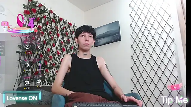 LiamBrown09 online show from May 28, 7:20 pm