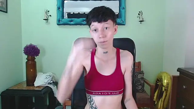 LiamBrown09 online show from April 18, 12:07 pm
