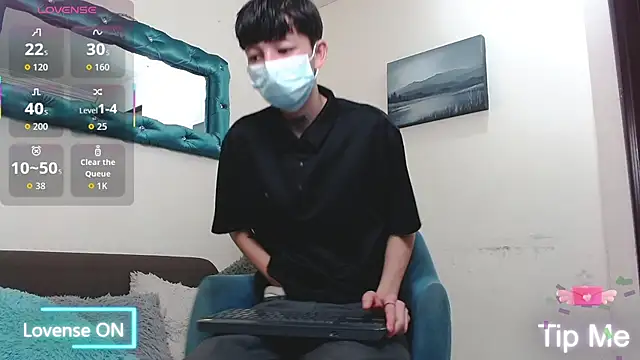 LiamBrown09 online show from February 10, 7:35 pm