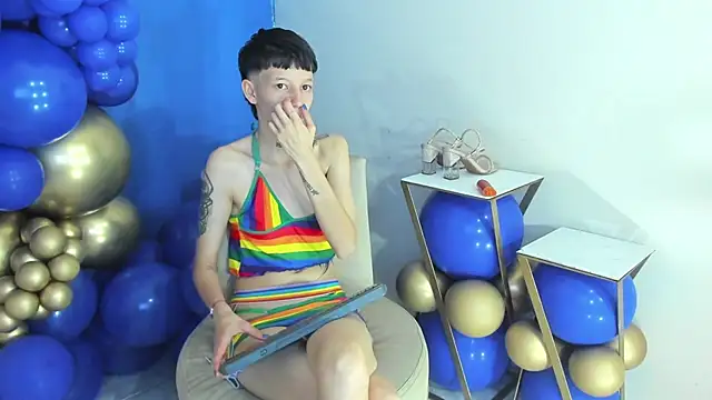 LiamBrown09 online show from June 3, 9:52 pm