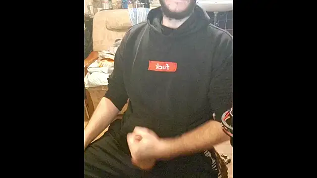 Snapshot of _SpicyStuff_@xh chatting on February 9, 5:00 pm SpicyStuff xh online show from February 9, 5:00 pm