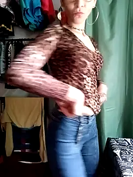 Lulypsicologasexual online show from November 7, 6:45 pm