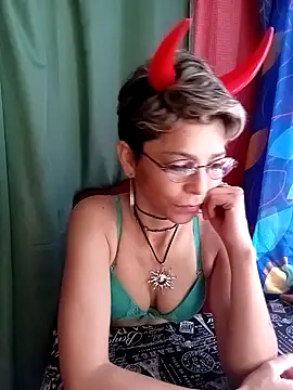 Lulypsicologasexual online show from November 4, 4:22 pm