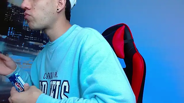alexgiraldo   online show from March 25, 2:55 am