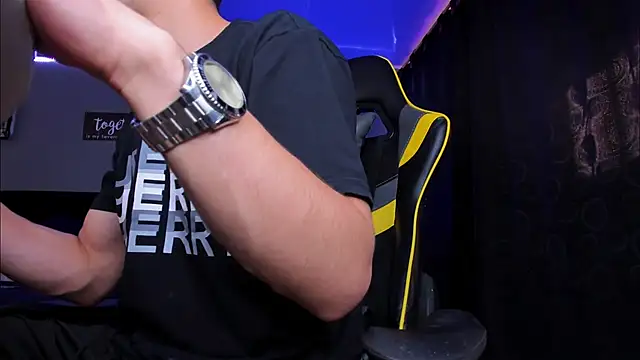 alexgiraldo   online show from October 21, 2:27 pm