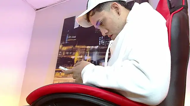 alexgiraldo   online show from March 17, 3:04 pm
