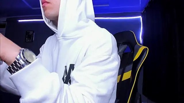 alexgiraldo   online show from October 29, 10:14 am