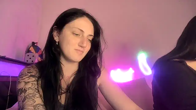 torithequeen online show from May 7, 2:05 am