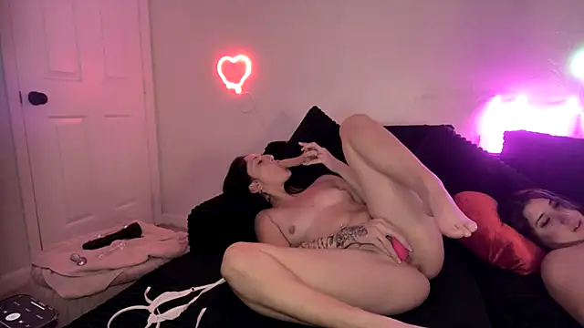 torithequeen online show from October 5, 2:08 pm