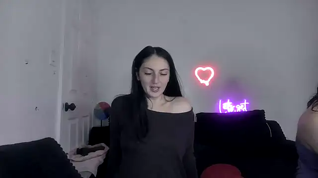 Snapshot of torithequeen chatting on January 17, 3:04 pm torithequeen online show from January 17, 3:04 pm