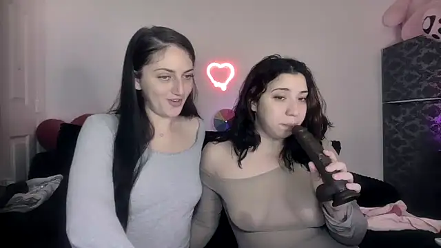 Snapshot of torithequeen chatting on February 9, 2:48 pm torithequeen online show from February 9, 2:48 pm