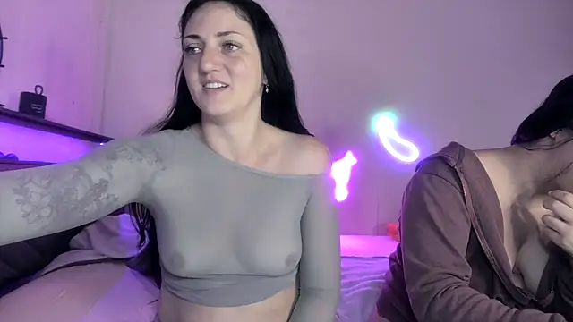 torithequeen online show from April 8, 2:29 pm