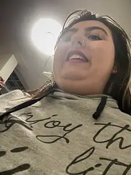 karobaby  online show from February 13, 9:37 pm