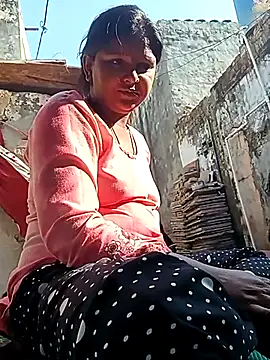 Snapshot of heena3355 chatting on November 28, 8:25 am heena3355 online show from November 28, 8:25 am