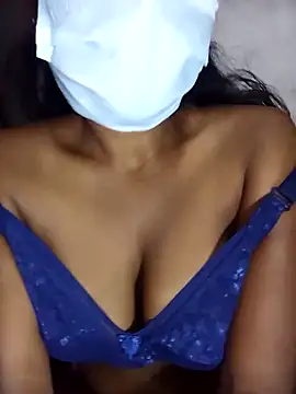 Snapshot of MickMicky chatting on December 23, 12:22 am MickMicky online show from December 23, 12:22 am