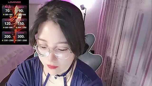 Snapshot of ManM-88 chatting on November 11, 12:11 pm ManM-88 online show from November 11, 12:11 pm