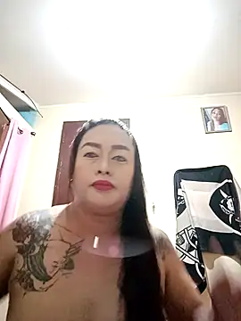 Snapshot of EmmaKantutera chatting on January 10, 12:11 pm EmmaKantutera online show from January 10, 12:11 pm