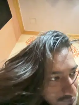 Snapshot of seenu2101 chatting on November 13, 10:19 am seenu2101 online show from November 13, 10:19 am