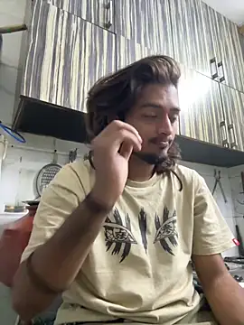 Snapshot of seenu2101 chatting on March 3, 2:29 am seenu2101 online show from March 3, 2:29 am